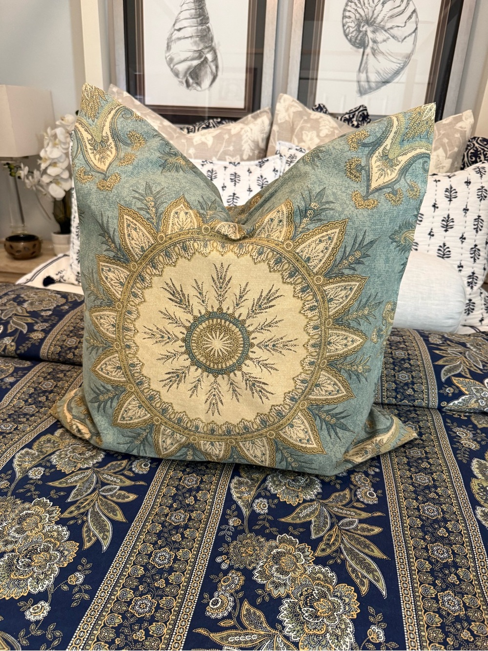 Pottery barn Decorative Medallion Throw Pillow cover